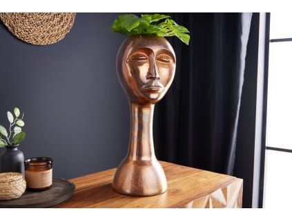 Jedinečná designová váza orientálního stylu v interiéru