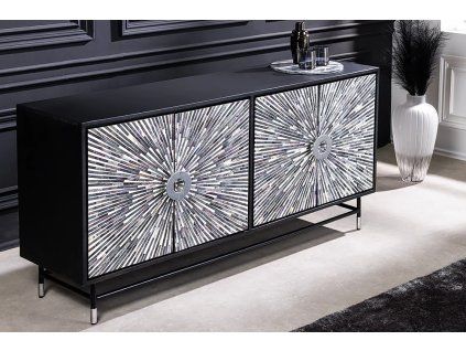 Designová komoda s originální mozaikou z kostí v interiéru