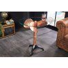 Designový příruční stolek Ocean měděné barvy podstavy.
