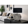 Stylová stolní lampa v interiéru
